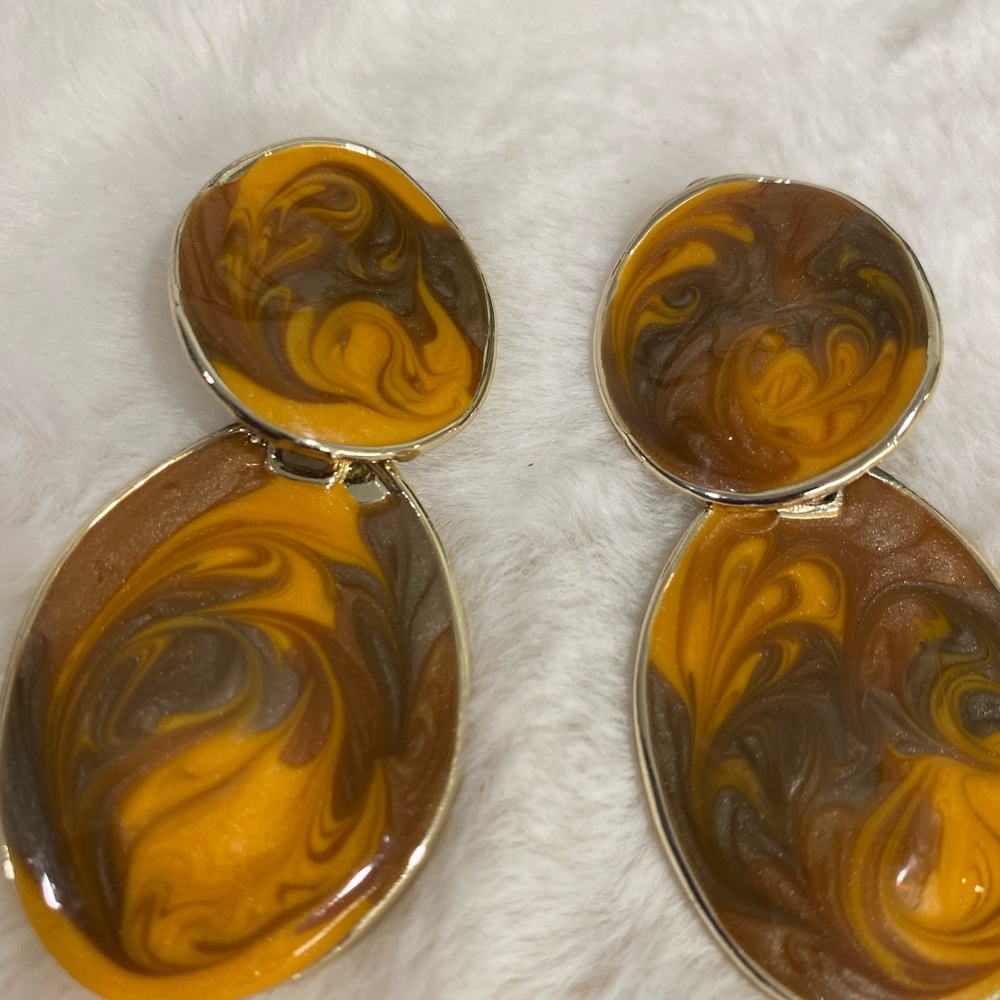 Vintage Clip on Earrings
